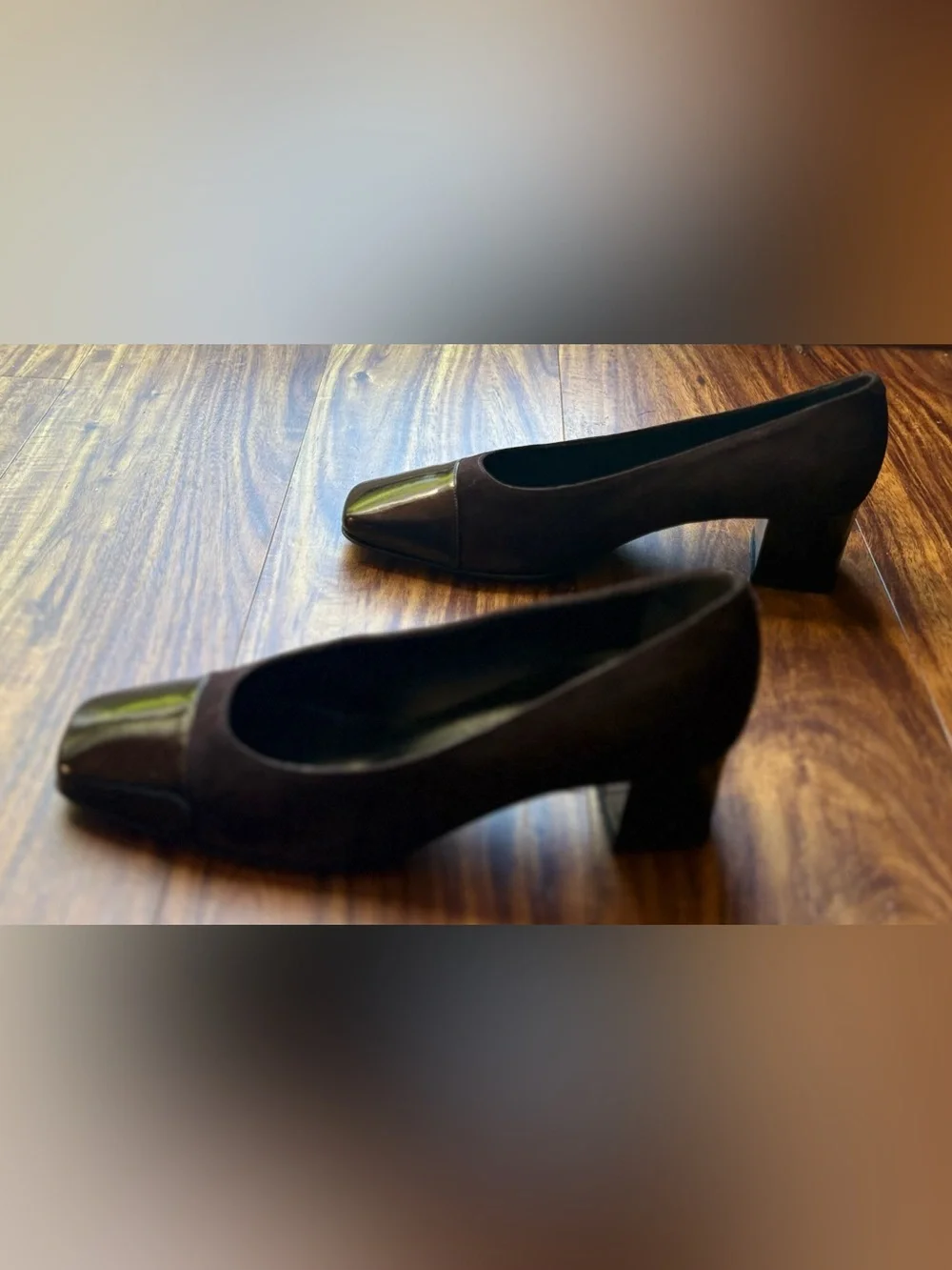 François Pinet Paris, model 72637 Suede & Leather Patent Heels Pumps 37.5/7.5 US